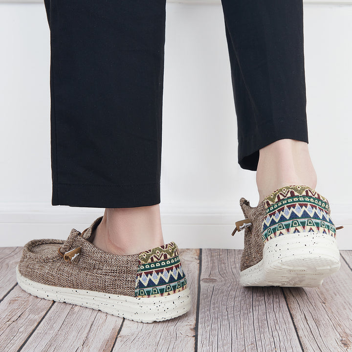Men's and Women‘s Lightweight Slip on Walking Shoes Mesh Knit Sneakers